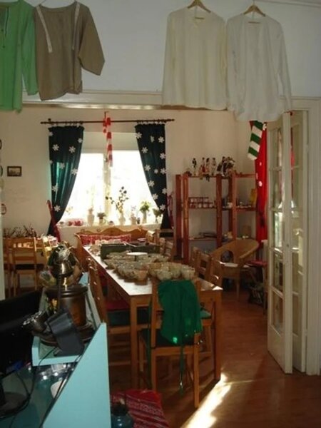 Dacia, Polona, parter in vila, nemobilat, curte comuna